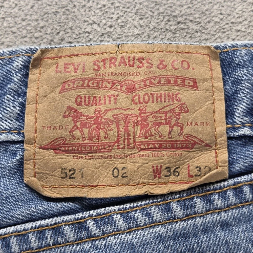 Vintage Levis‎ 521 Jeans Mens Blue Medium Wash Tapered Zip Fly Fits 33x27